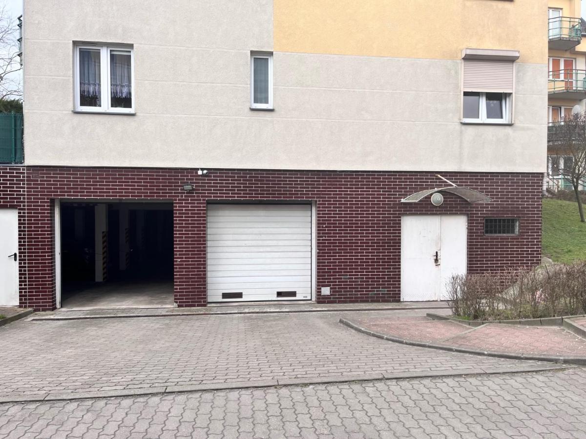 Apartament Kotwica Z Prywatnym Miejscem W Hali Garazowej Apartamento Świnoujście Exterior foto